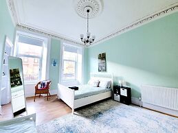 Spacious Apartment In Glasgow