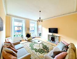 Spacious Apartment In Glasgow
