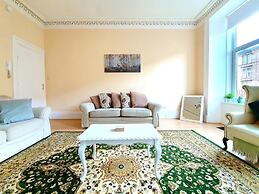Spacious Apartment In Glasgow