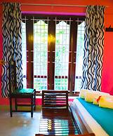 Nutshell Airport Retreat by the Sea