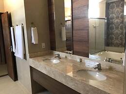 Nantes Executive Hotel