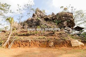 Omah Watu Blencong