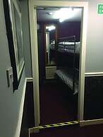 Bobby's Bunkhouse - Hostel