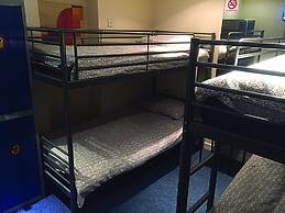 Bobby's Bunkhouse - Hostel