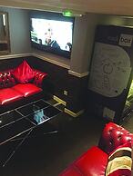 Bobby's Bunkhouse - Hostel