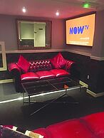 Bobby's Bunkhouse - Hostel