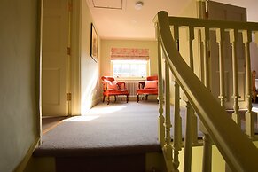 14 St Saviour's Place