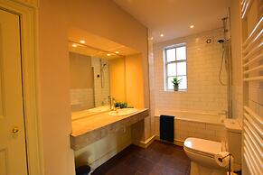 14 St Saviour's Place