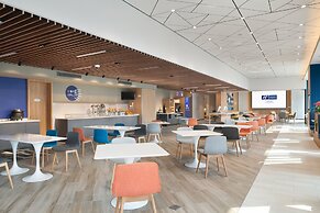 Holiday Inn Express Shanghai Huijin by IHG