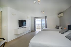 Blue Bay Beach Apartments