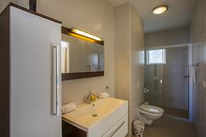 Blue Bay Beach Apartments