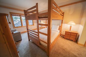 Chateaux Dumont 2710