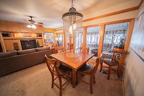 Chateaux Dumont 2710