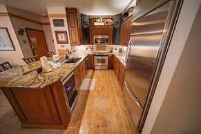 Chateaux Dumont 2710