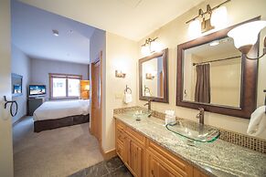 Expedition Station 8564