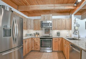 Tennis Townhomes 1319