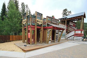 Dakota Lodge 8456