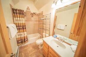 Grand Lodge at Keystone 633