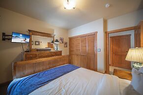 Red Hawk Townhomes 2333