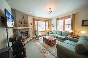 Red Hawk Townhomes 2333