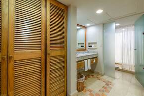 Puerto Aventuras Hotel & Beach Club