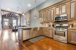 Hosteeva 2BR Steps to St. Charles Ave