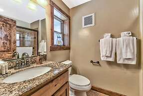 Lv12: Luxury Villa Walk to the Beach