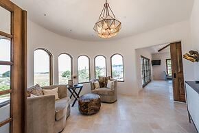 Lx14: Luxury Golf Course Villa With 360 Ocean View
