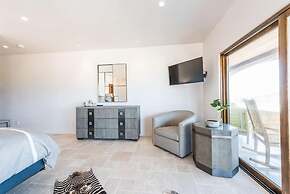 Lx14: Luxury Golf Course Villa With 360 Ocean View