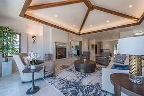 Lx14: Luxury Golf Course Villa With 360 Ocean View