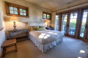 LX1 Chateau D' Renaitre Estate - Carmel-by-the-sea