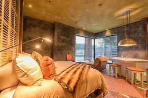 Lx21: 360 Ocean View