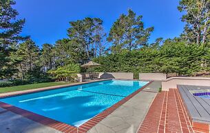 Lx33: Luxury Vacation Villa On Pebble Beach With Pool