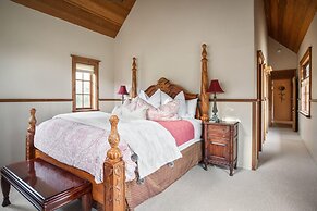 LX3 Renaissance Carmel Valley Villa Pool and Spa