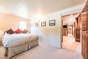 LX3 Renaissance Carmel Valley Villa Pool and Spa