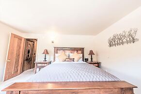 LX3 Renaissance Carmel Valley Villa Pool and Spa