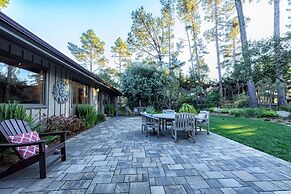 Lx47: Pebble Garden Retreat Home With Modern Kitchen