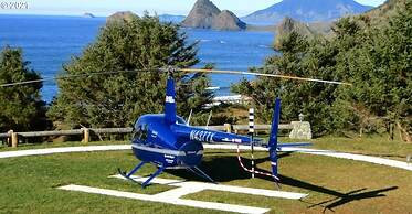 Lx28: Gold Beach Oceanfront Estate