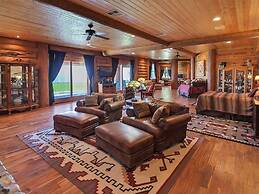 Lx28: Gold Beach Oceanfront Estate