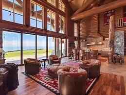 Lx28: Gold Beach Oceanfront Estate