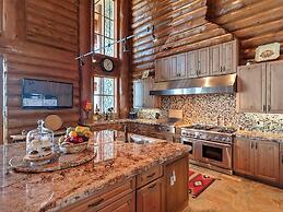 Lx28: Gold Beach Oceanfront Estate