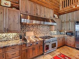 Lx28: Gold Beach Oceanfront Estate