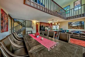 Mv49 Lake Tahoe a Block From the Caverock Beach