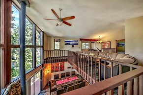 Mv49 Lake Tahoe a Block From the Caverock Beach