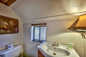 Mv49 Lake Tahoe a Block From the Caverock Beach