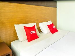 OYO 89408 Royal Hotel