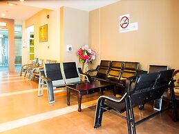 OYO 89408 Royal Hotel