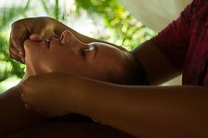 Kubu Indah Dive & Spa Resort