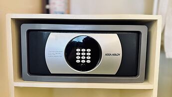 West Plaza Hotel at Lebuu Street