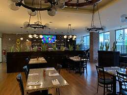 West Plaza Hotel at Lebuu Street